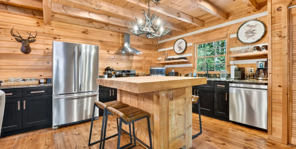 Blue Ridge Deer Haven Kitchen