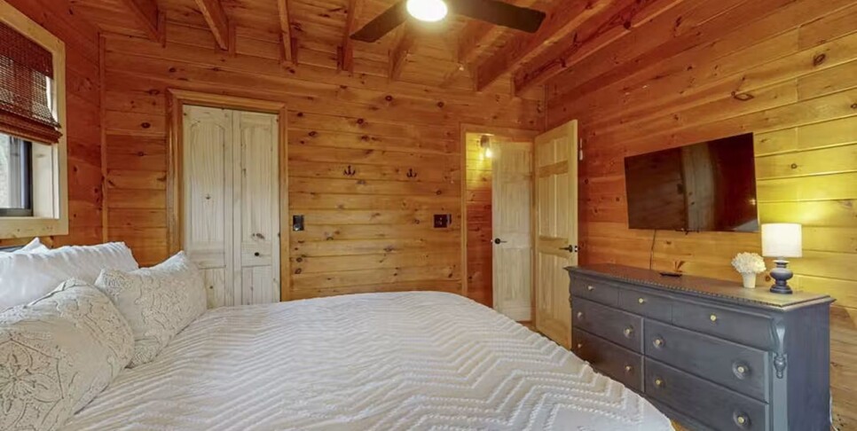 Blue Ridge - Hothouse Creek Retreat - Temp Photos